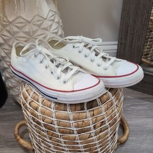 Converse Chuck Taylor All Star Low Top Tennis Shoe White W8